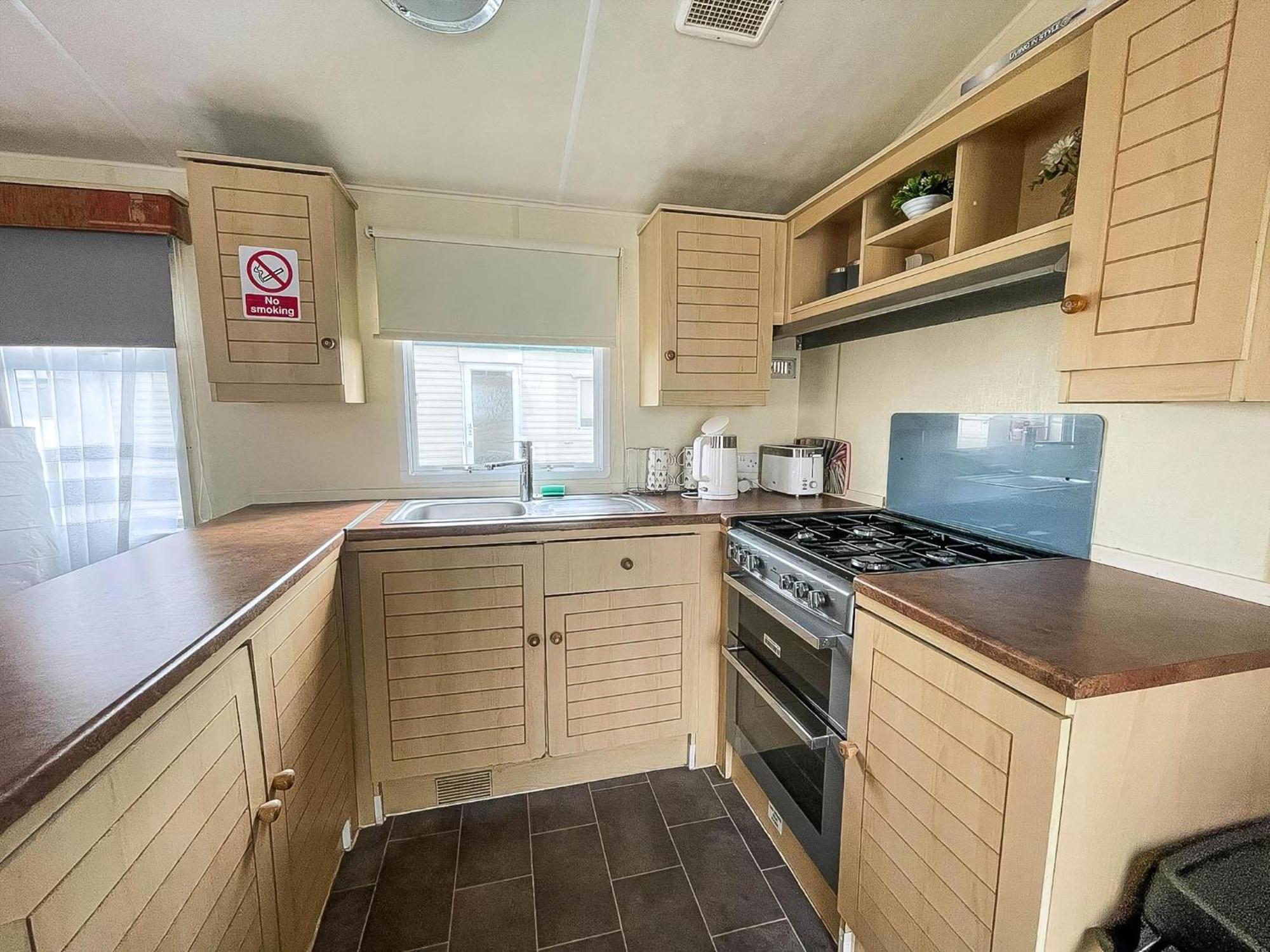 Caravan For Hire At St Osyth Beach Holiday Park In Essex Ref 28107Y 클랙톤온씨 외부 사진
